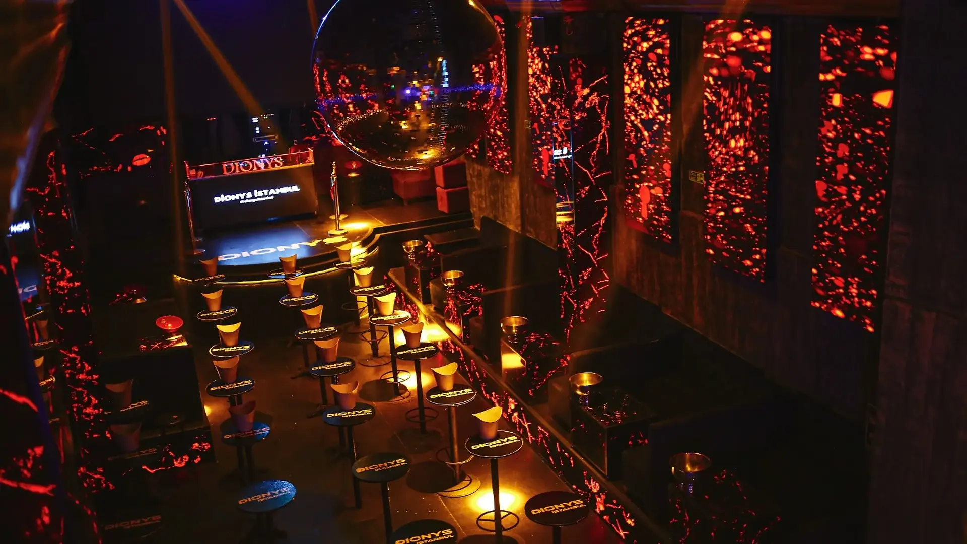 Dionys Club mekânı