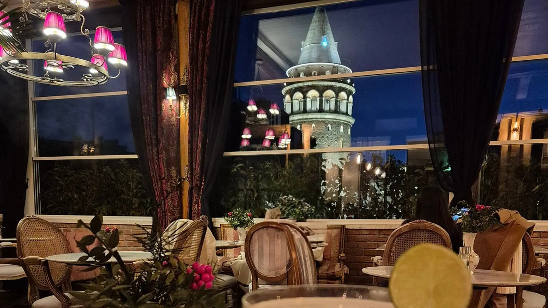 Barnathan İstanbul mekânı