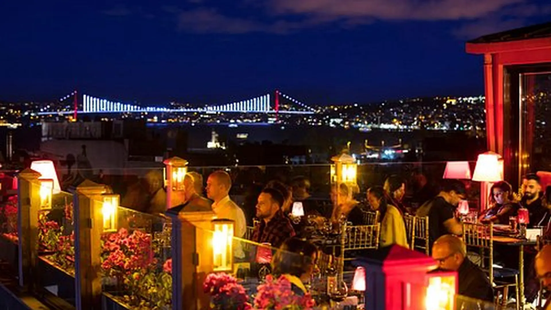 Roof Mezze 360 venue