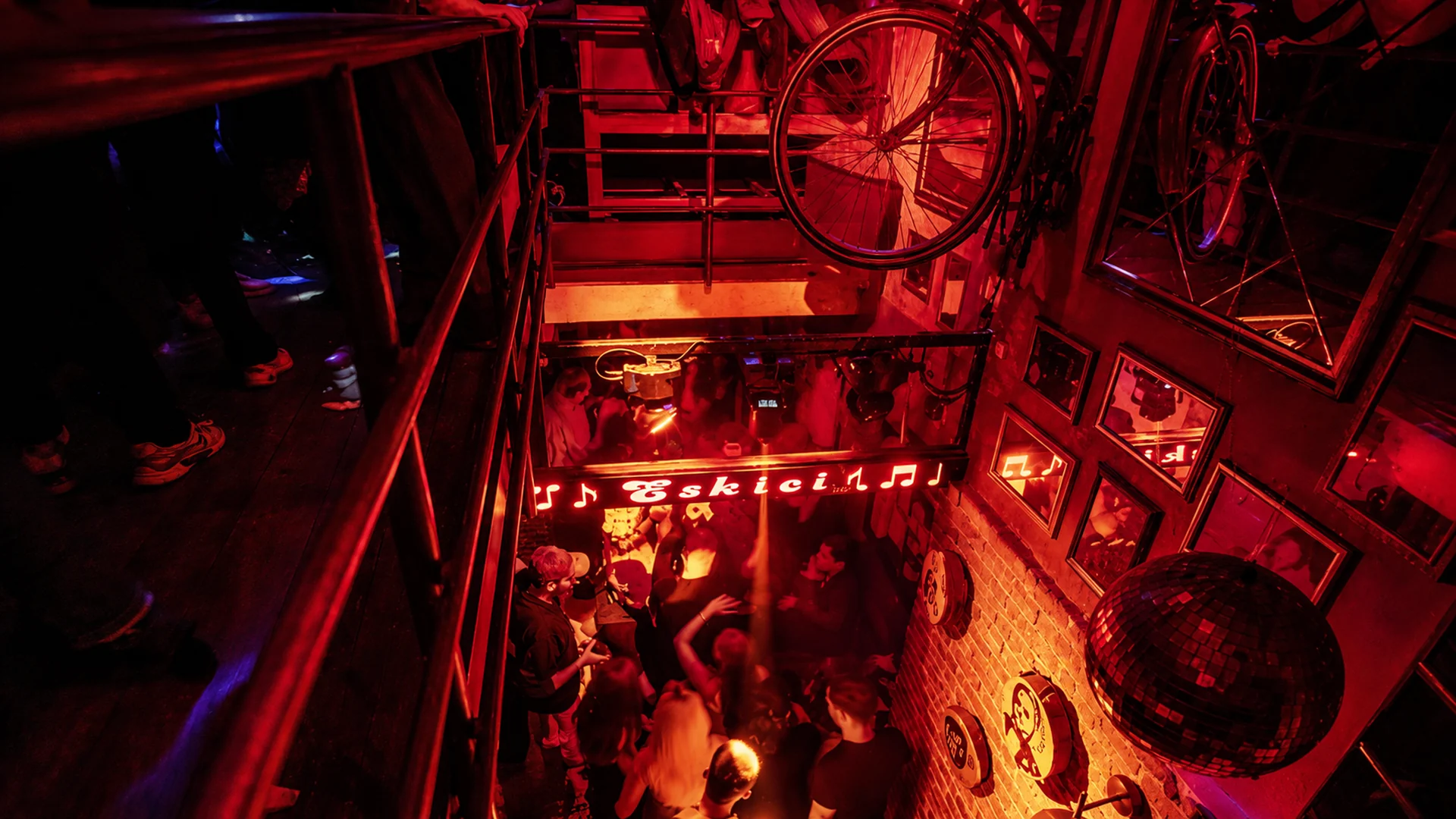 Eskici Pub mekânı