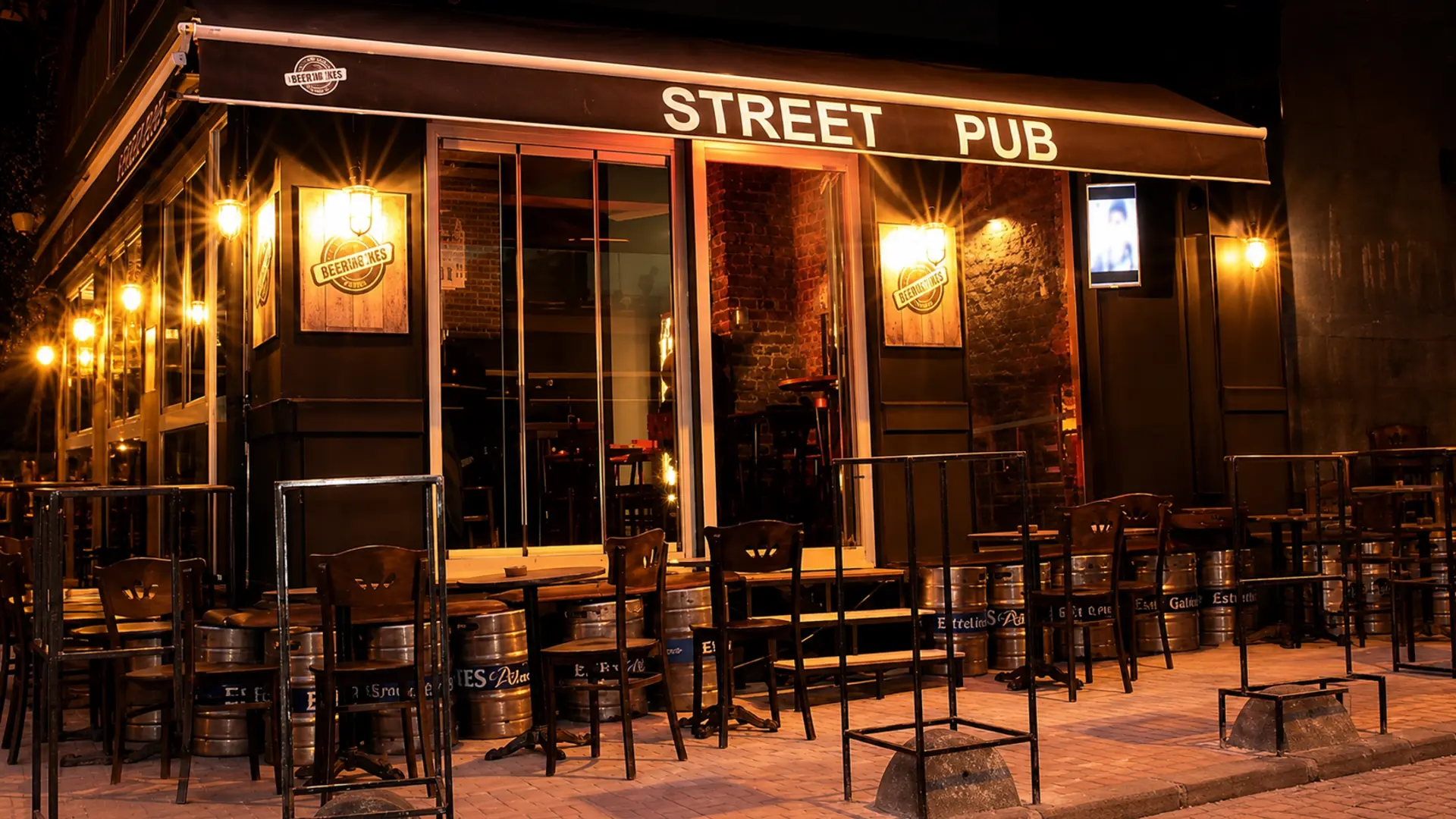 Street Pub mekânı
