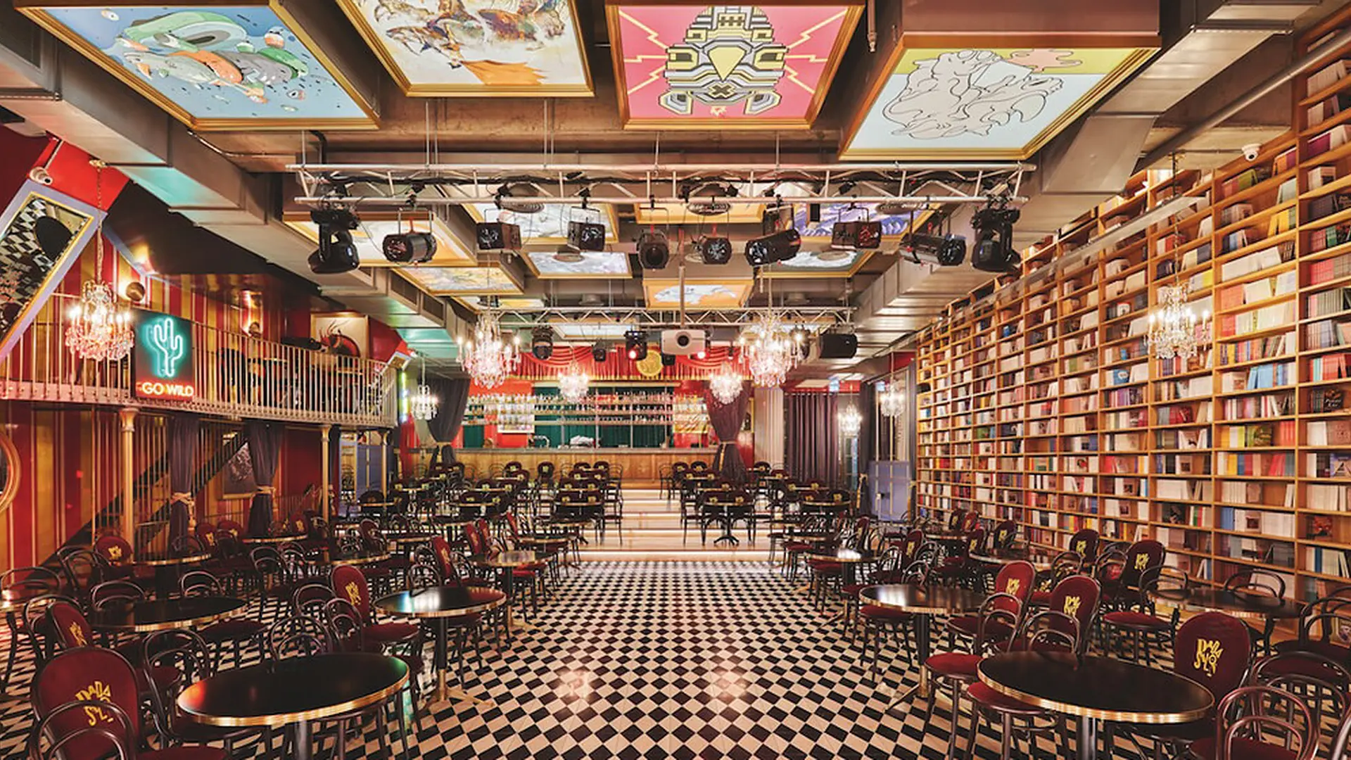 Dada Salon Kabarett mekânı