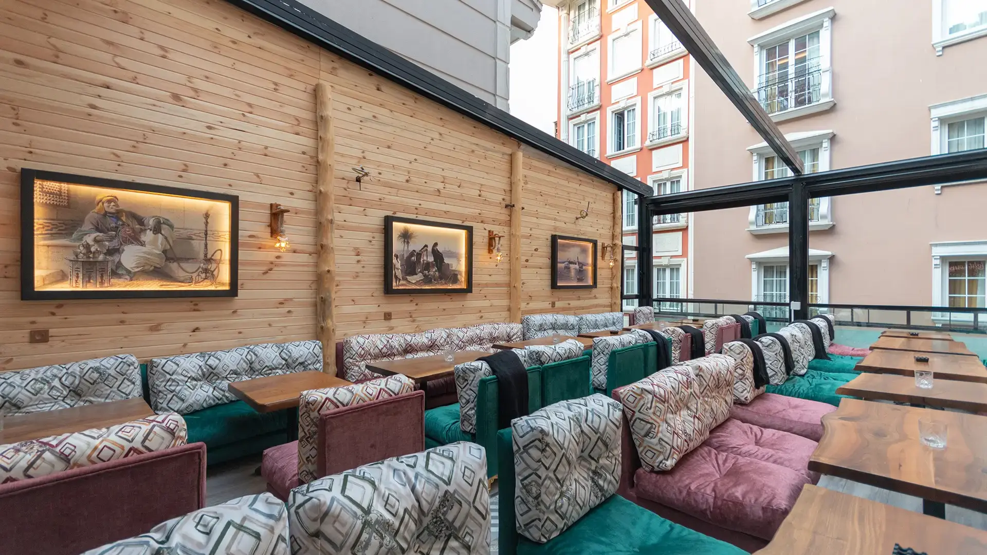 Star Light Terrace Lounge & Hookah Bar venue