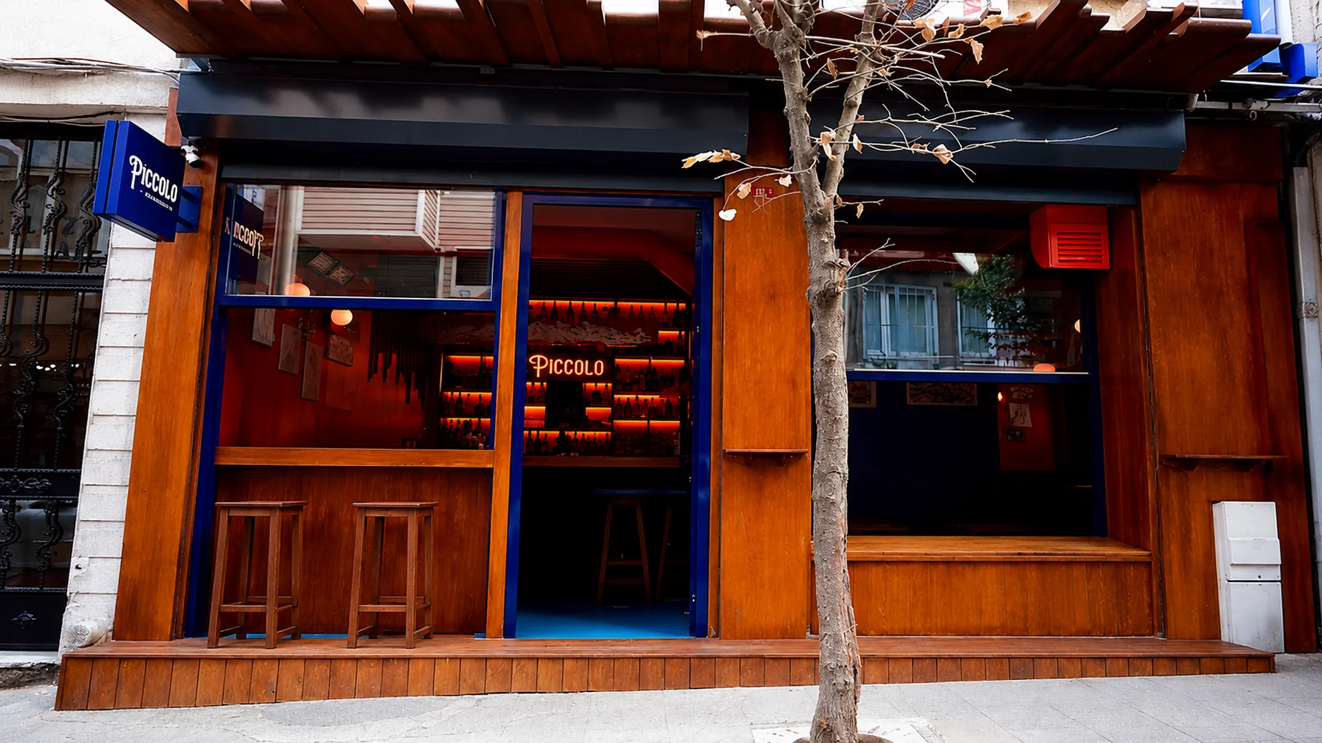 Piccolo Cocktails venue