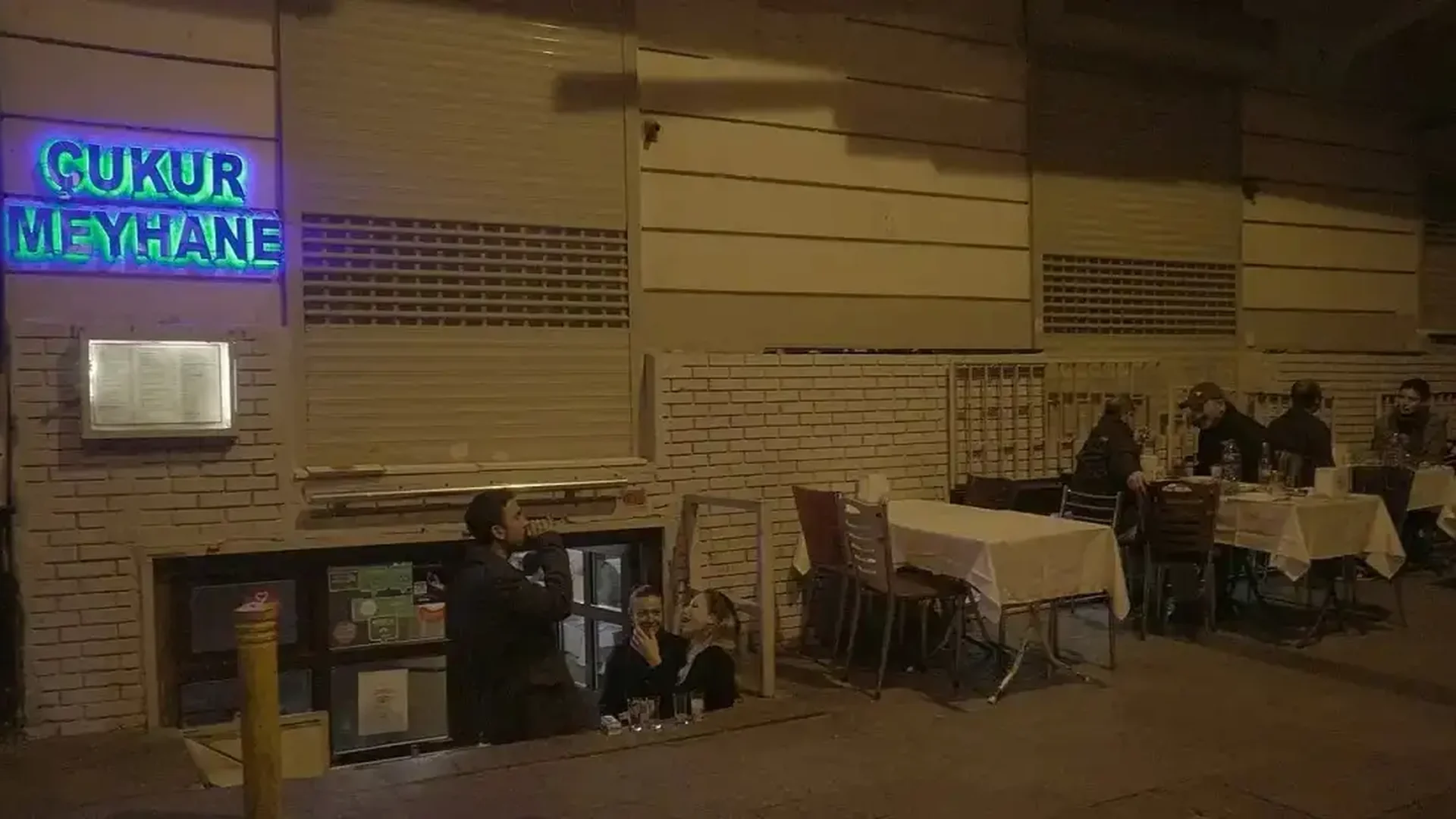 Çukur Meyhane mekânı