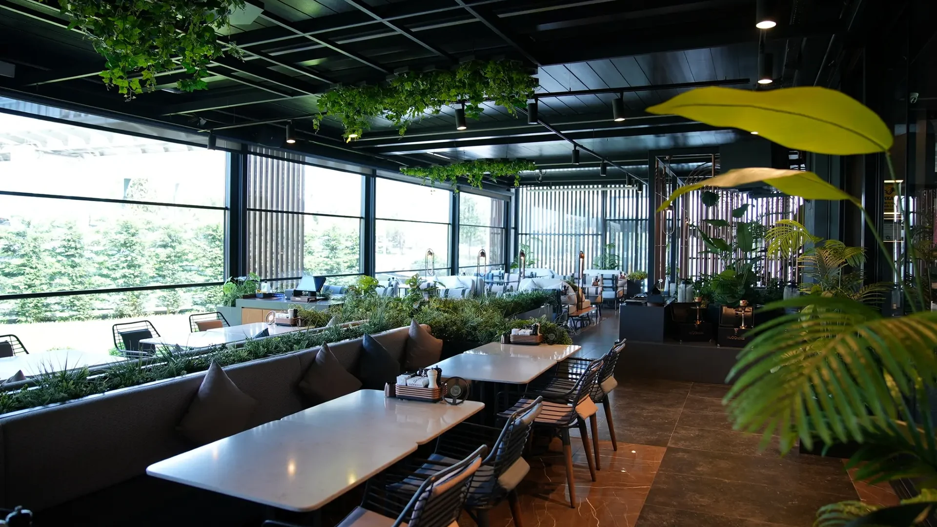 HuQQabaz First Avenue mekânı